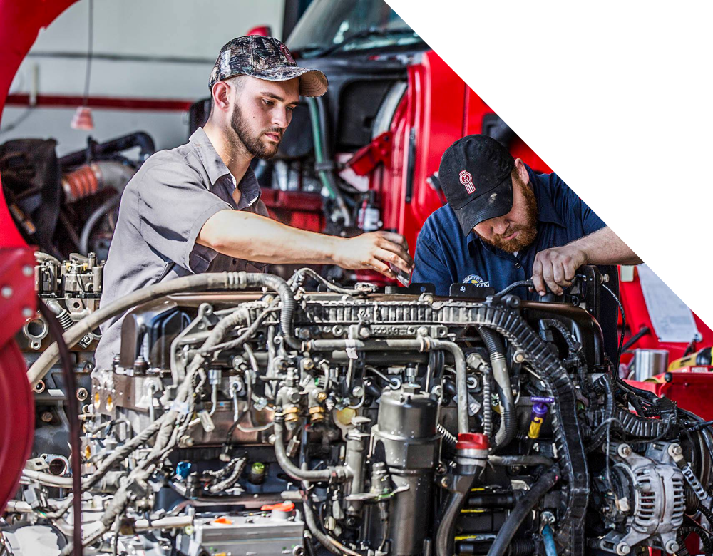 ремонт двигателя грузовика